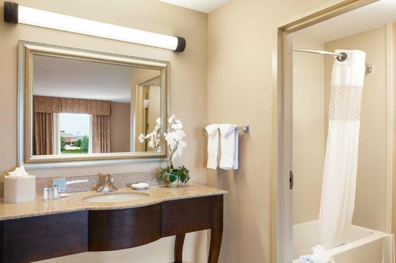 Hampton Inn & Suites Chicago/Saint Charles Esterno foto