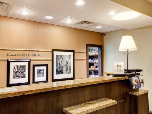 Hampton Inn & Suites Chicago/Saint Charles Esterno foto