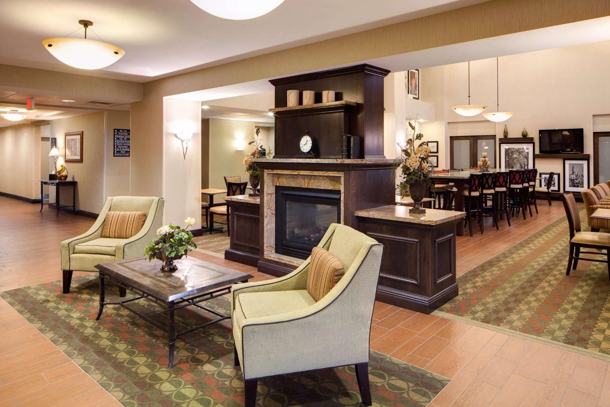 Hampton Inn & Suites Chicago/Saint Charles Esterno foto